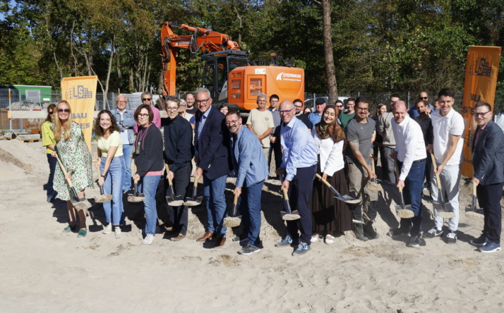 Symbolischer Spatenstich für das neue Tierpark-Betriebsgebäude